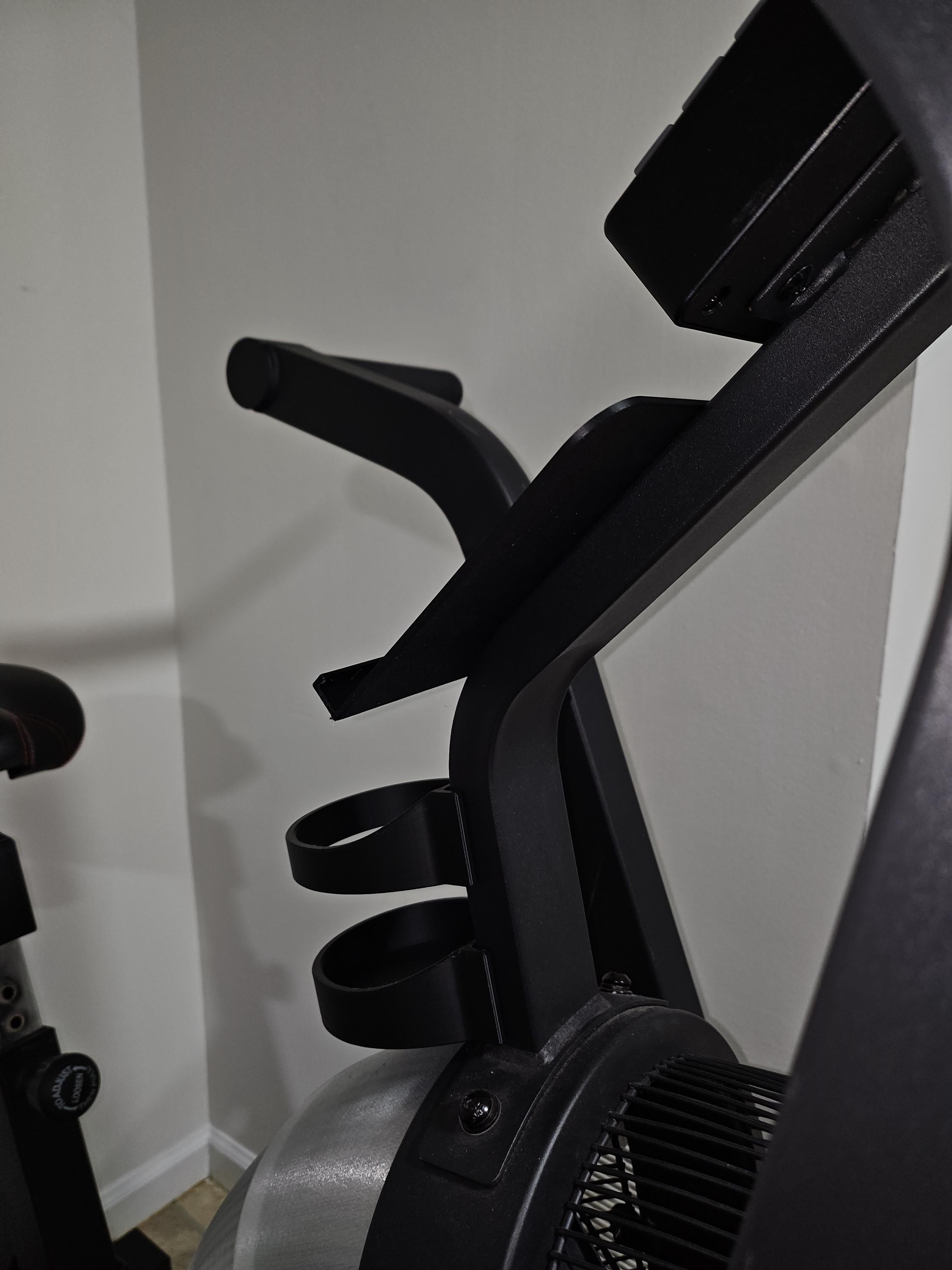 Rogue Echo Bike Phone Holder: Fits Apple & Samsung Devices (etsy image id: 6240413068)