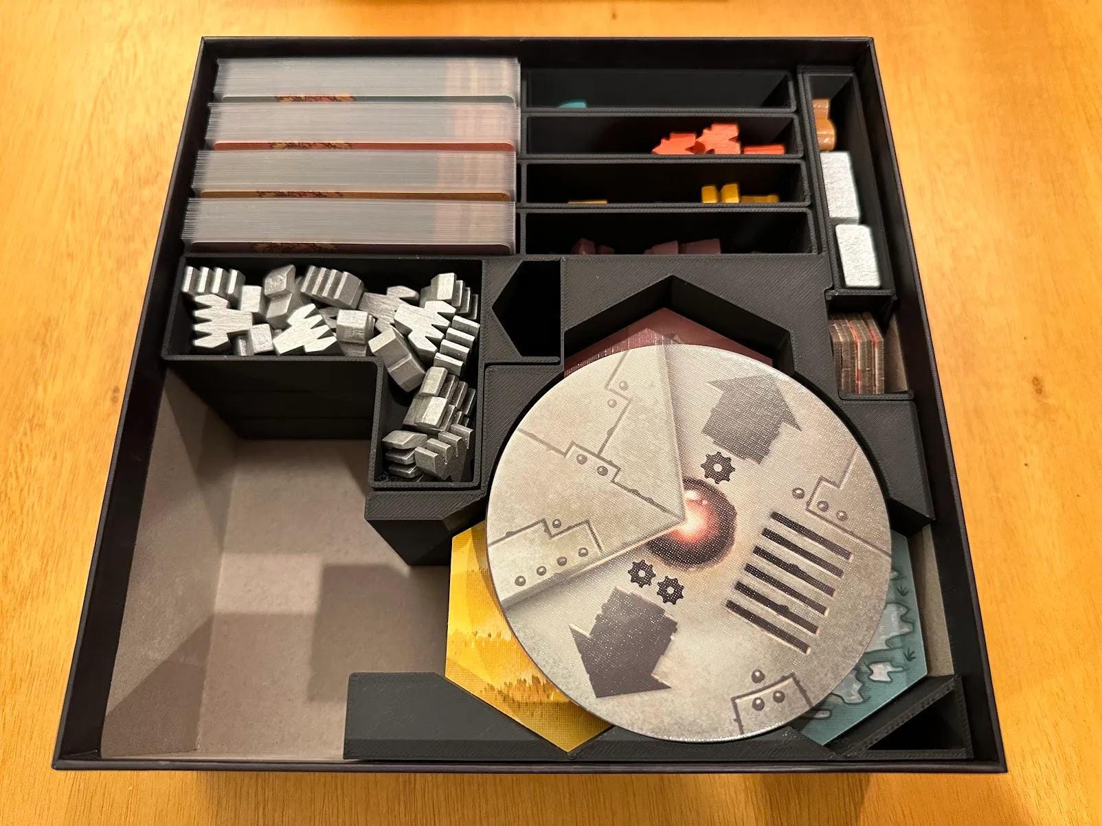 Defenders of the Wild Board Game Organizer and Insert (etsy image id: 6271781626)