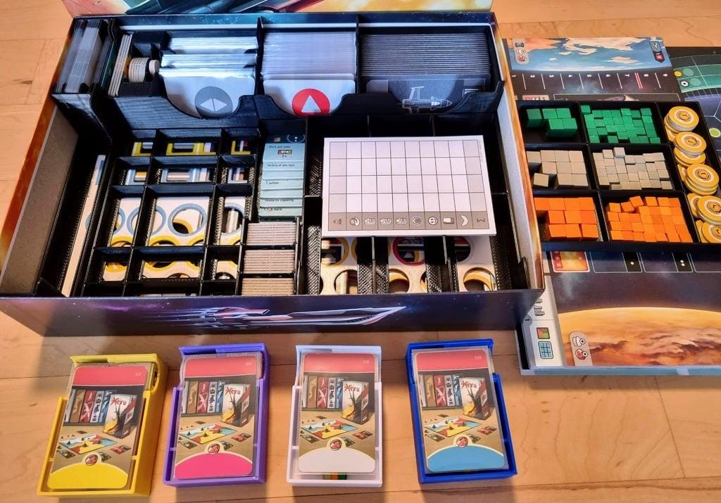 Evacuation Board Game Organizer and Insert (etsy image id: 6296036538)