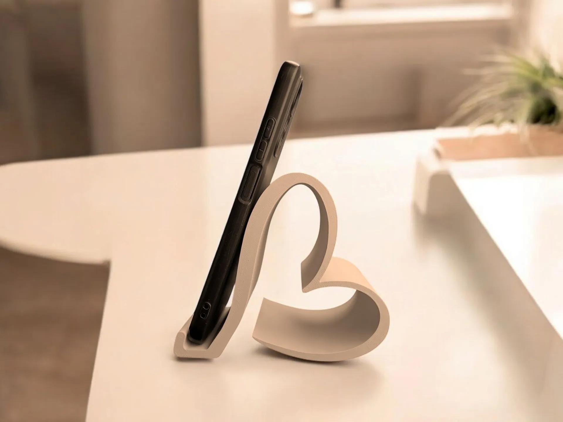 Heart Smartphone Holder- "Valentine" Design - 22 Color Options! - 3D Printed (etsy image id: 6632171006)