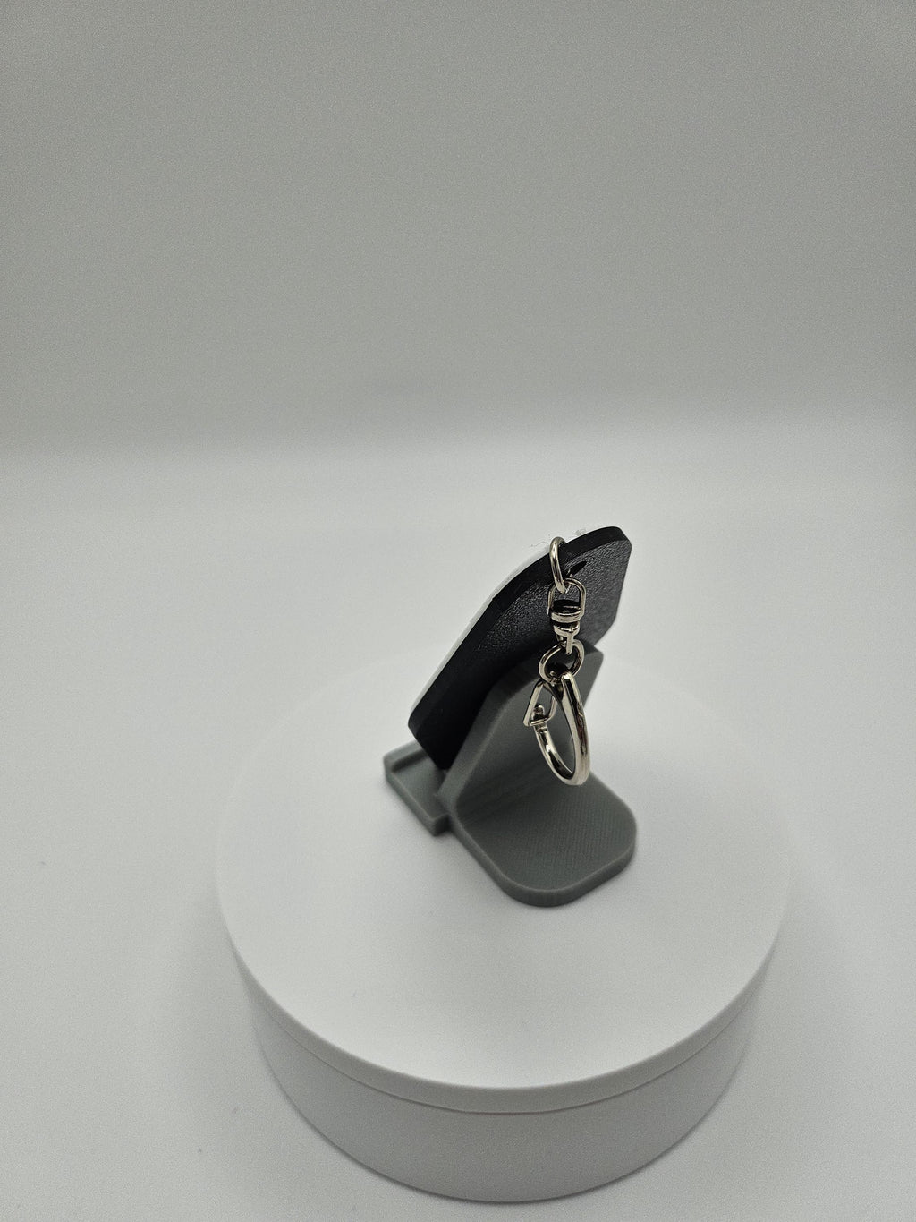 Socially Awkward - Motel Keychain - Positive Affirmation & Motivational (etsy image id: 6732993223)