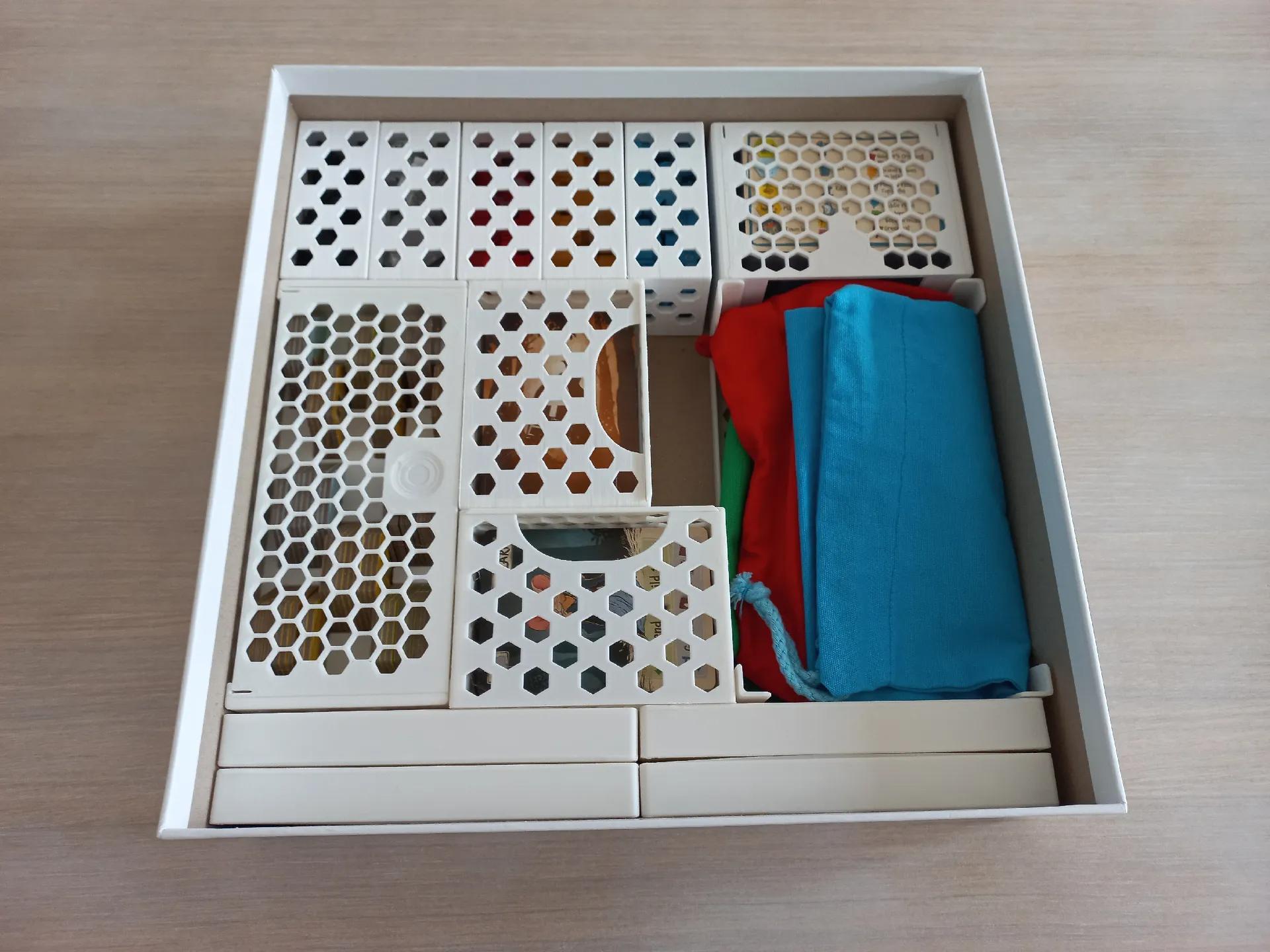 Emberleaf Board Game Organizer / Insert (etsy image id: 7040863865)