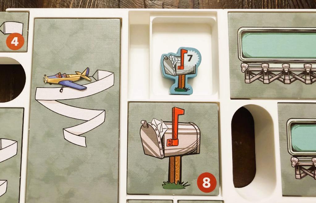 Food Chain Magnate Deluxe Organizer / Insert (etsy image id: 7797759914)