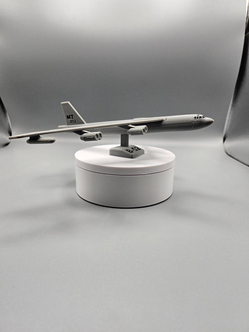 B-52 Stratofortress Model – 3D Printed Aircraft Display (etsy image id: 7878023672)