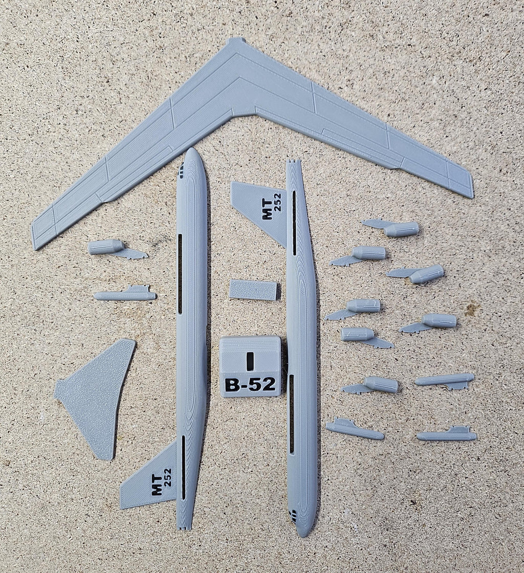 B-52 Stratofortress Model – 3D Printed Aircraft Display (etsy image id: 7878023736)
