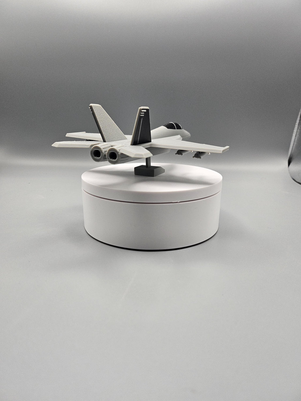 F-18 Hornet Model – 3D Printed Aircraft Display (etsy image id: 7878032286)