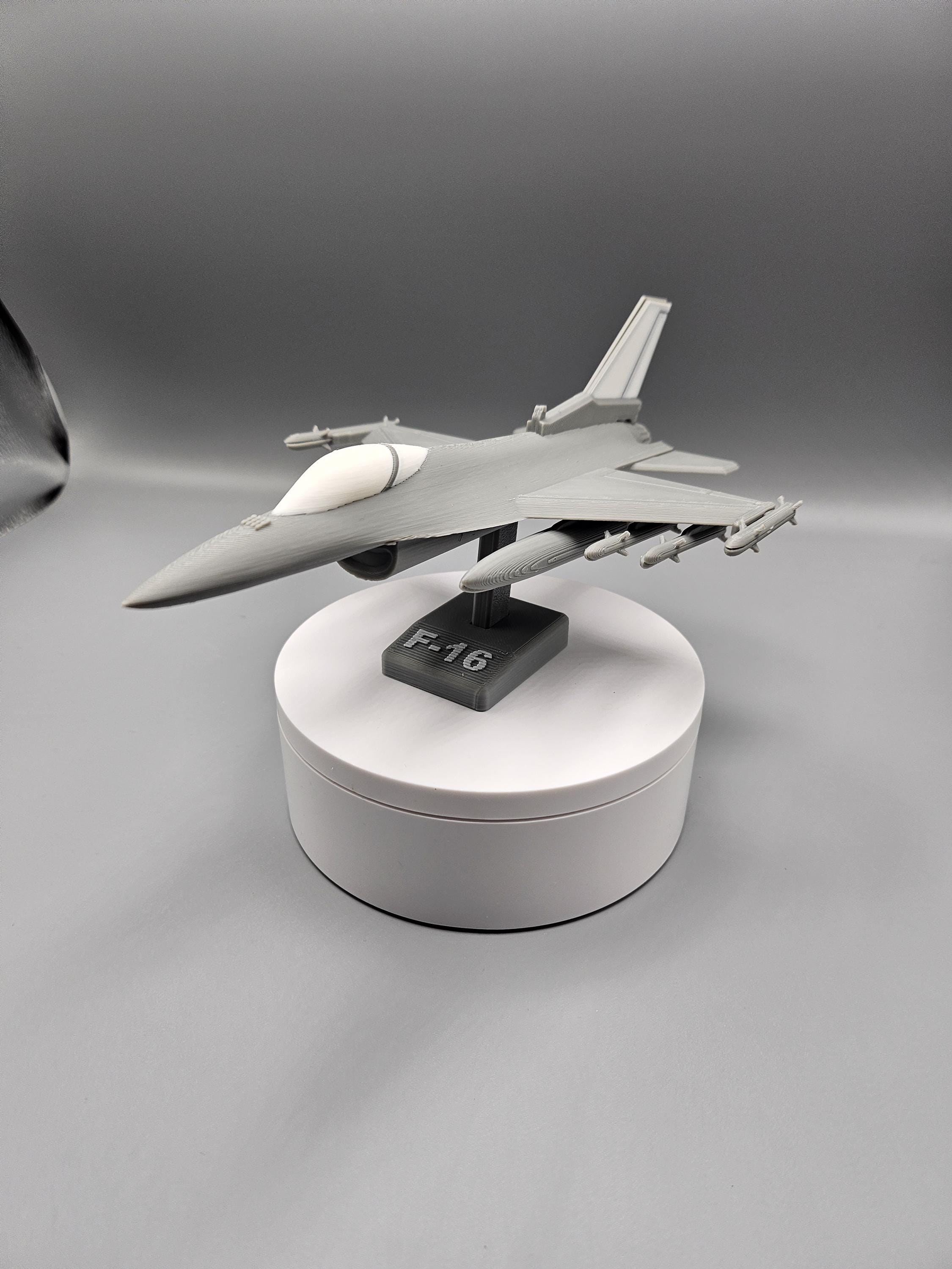 F-16 Falcon Model – 3D Printed Aircraft Display (etsy image id: 7878038160)