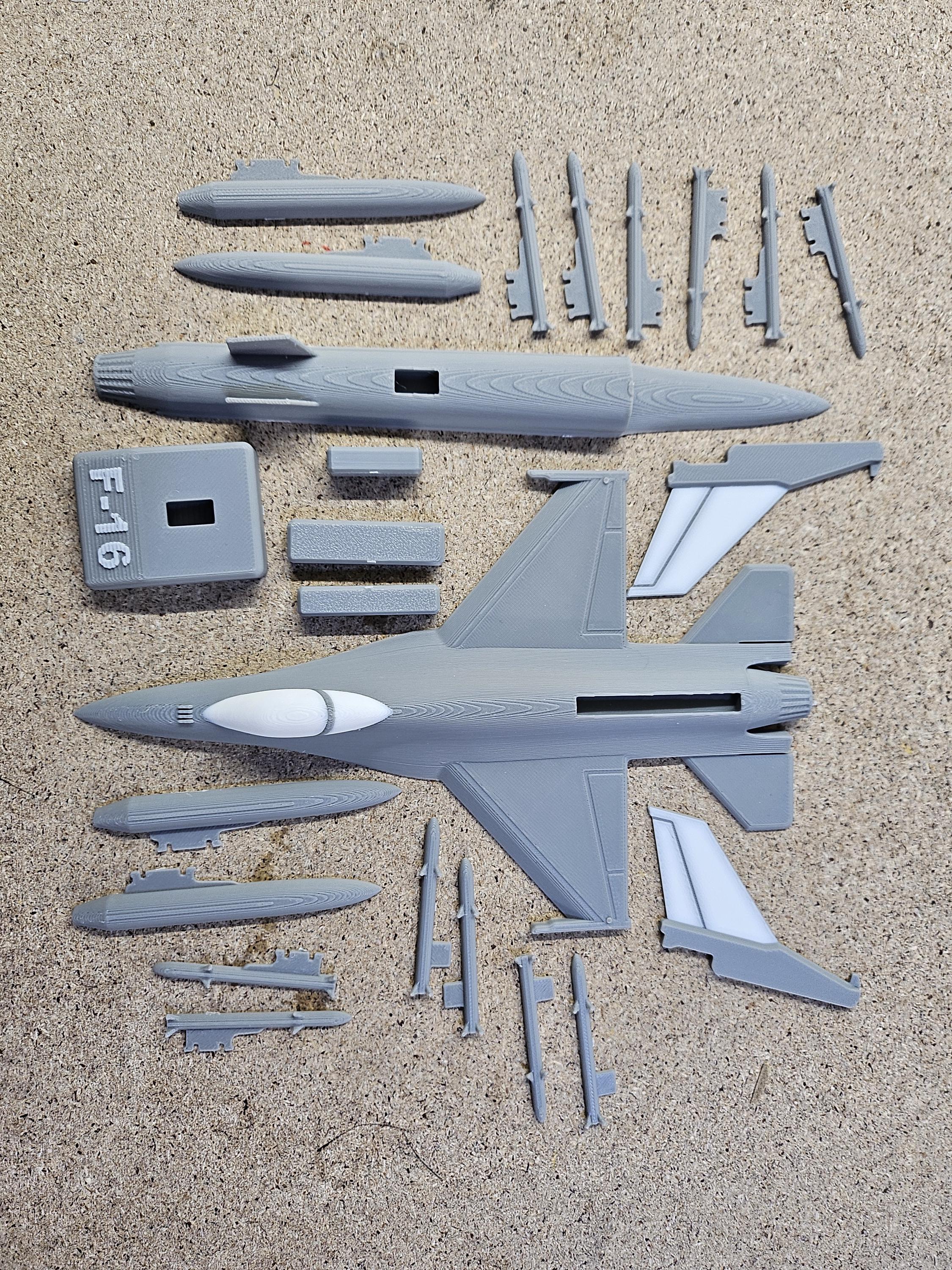 F-16 Falcon Model – 3D Printed Aircraft Display (etsy image id: 7878038164)