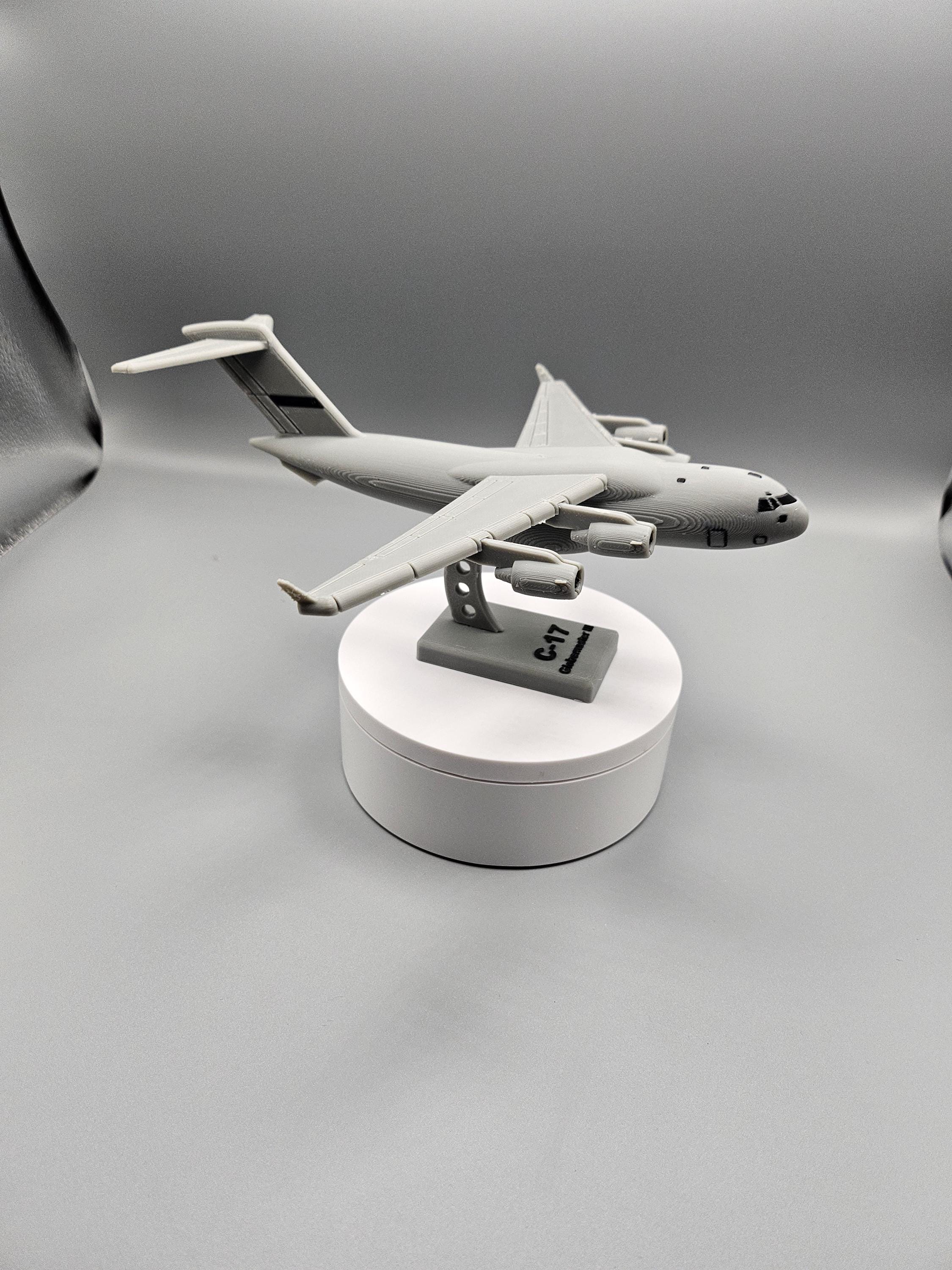 C-17 Globemaster III Model – 3D Printed Aircraft Display (etsy image id: 7878044020)
