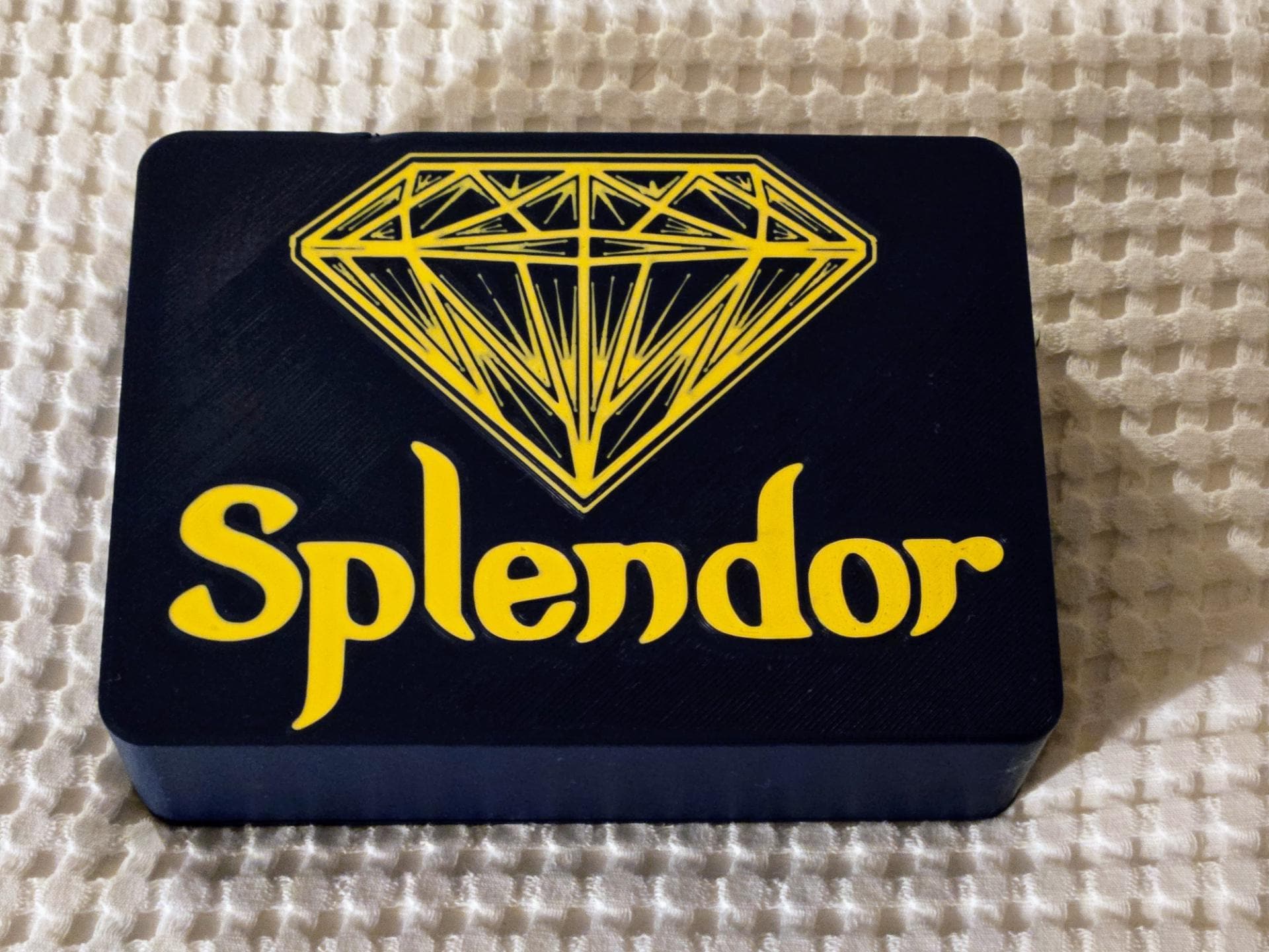Splendor Travel Box / Case (etsy image id: 7896312678)