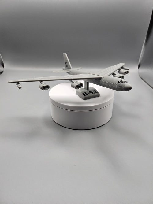 B-52 Stratofortress Model – 3D Printed Aircraft Display (etsy image id: 7925979889)