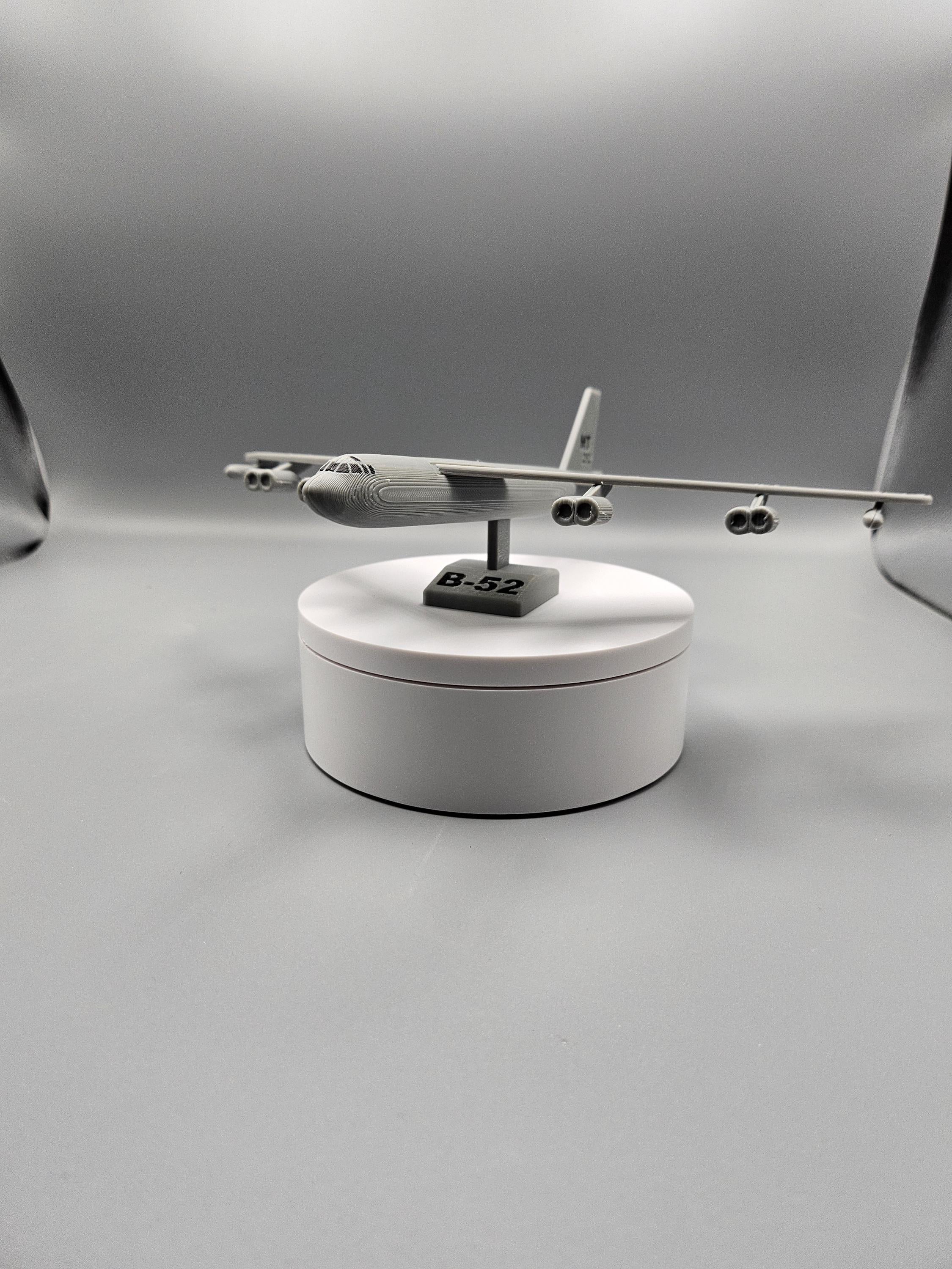 B-52 Stratofortress Model – 3D Printed Aircraft Display (etsy image id: 7925980057)