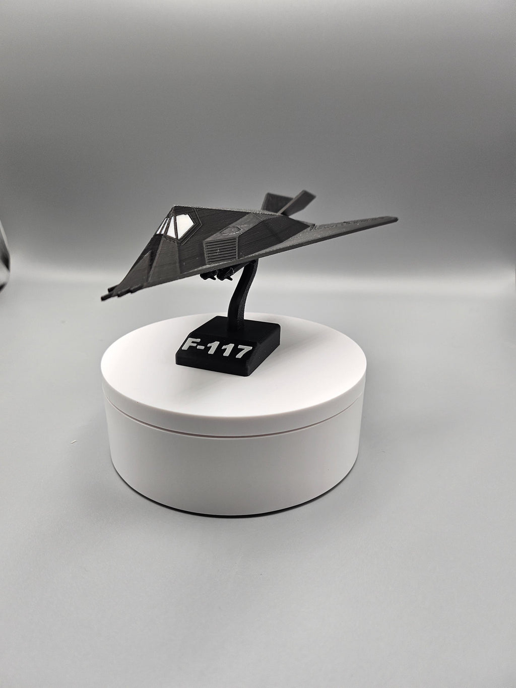F-117 Nighthawk Model – 3D Printed Aircraft Display (etsy image id: 7925992511)