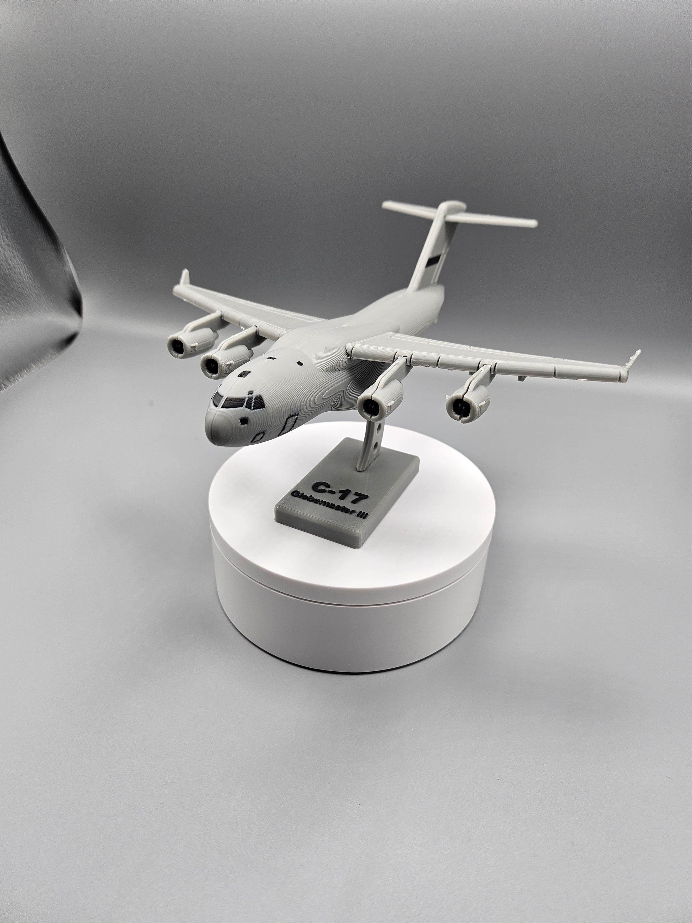 C-17 Globemaster III Model – 3D Printed Aircraft Display (etsy image id: 7926000105)